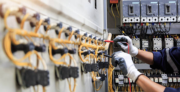 Professional Electrician technician working in Davison, MI